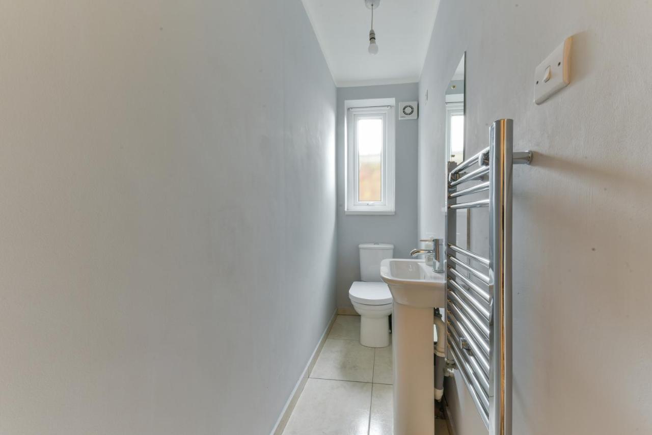 Royal Living Properties Villa Hillingdon Exteriör bild